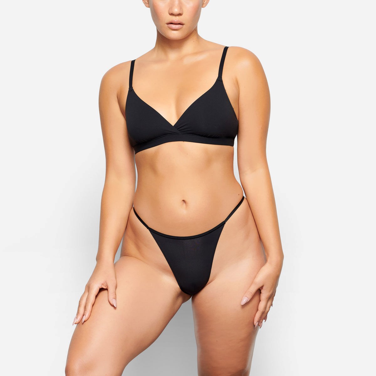 SKIMS Fits Everybody String Bikini Onyx | 712QVKDBP