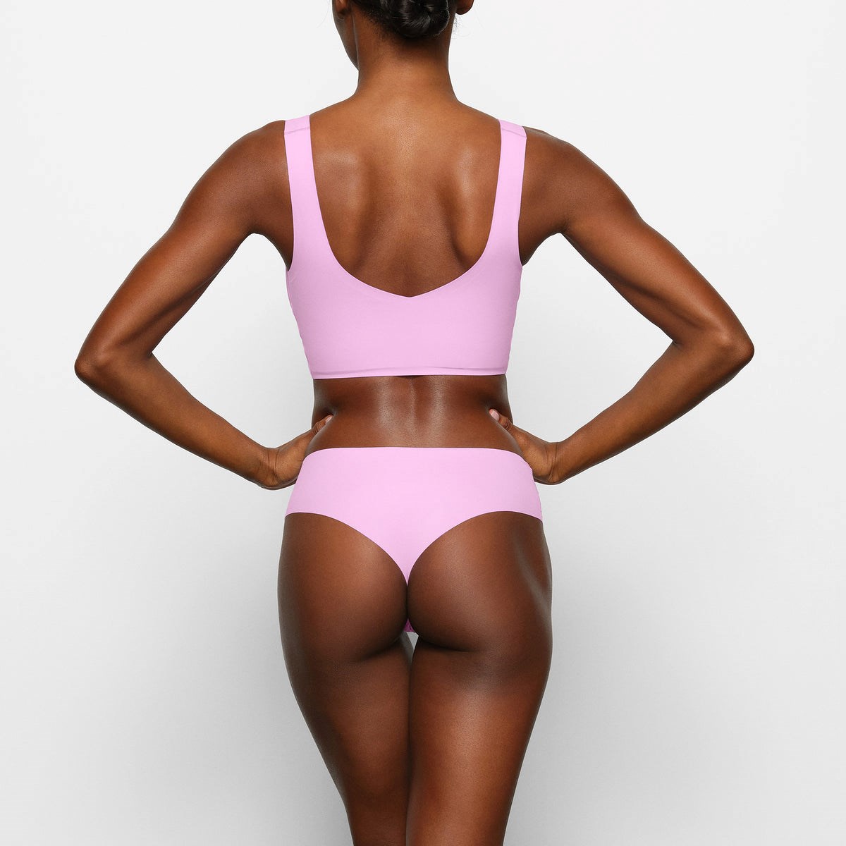 SKIMS Naked Cheeky Hipster Petal | 925SFJNAK