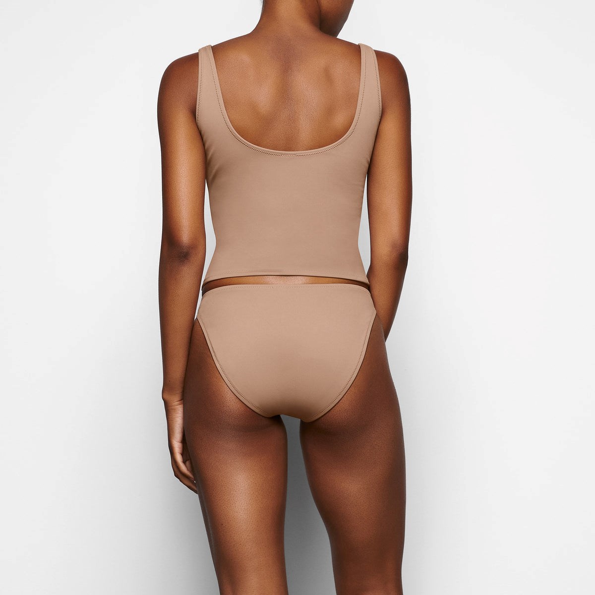 SKIMS Shaping Swim Tank Bikini Top Sienna | 076ACYVUO